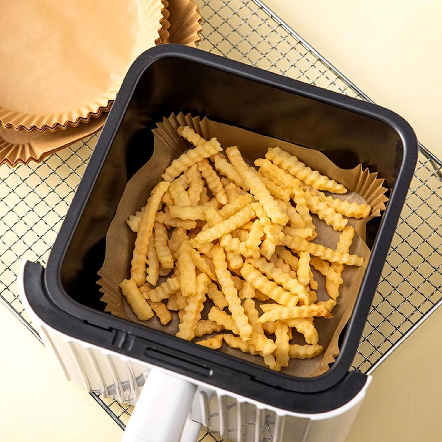 Square Air Fryer Disposable Paper Liner (50 Pcs Set / 160mmx45mm) Square Air Fryer Disposable Paper Liner (50 Pcs Set / 160mmx45mm)